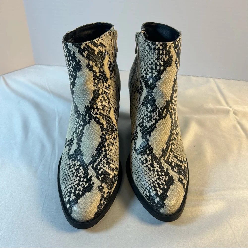 Madden Girl, Black & Cream Snake-Print Ankle Booties, Western Cowgirl‎ Size 7 M